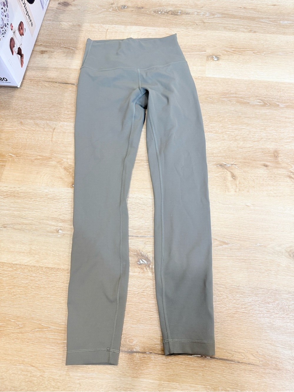 lululemon athletica Olive Green High-Rise Leggings Sz 4 25in